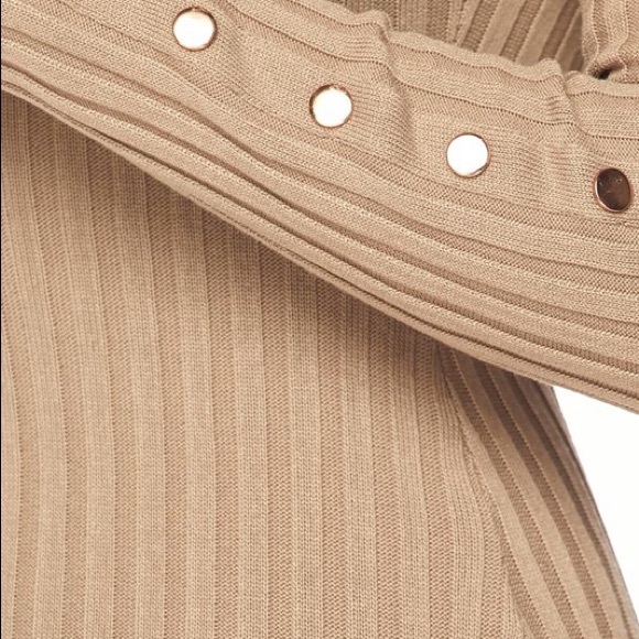 💰LAST ONE💰 Ribbed Buttoned Knit Bodycon Dress - Picture 6 of 6